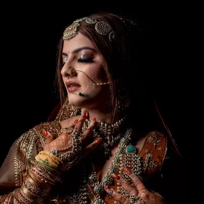 https://mediumvioletred-chicken-299305.hostingersite.com/ishika-and-varun-wedding-at-miraya-banquet-ghaziabad/