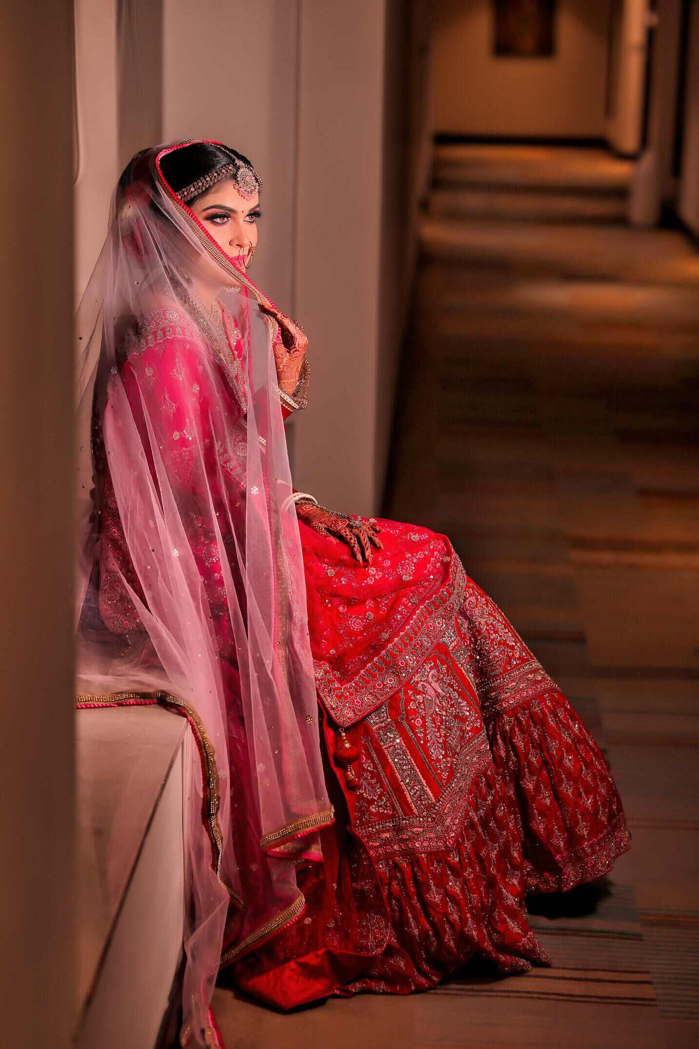 https://mediumvioletred-chicken-299305.hostingersite.com/lokesh-sanya-hilton-agra